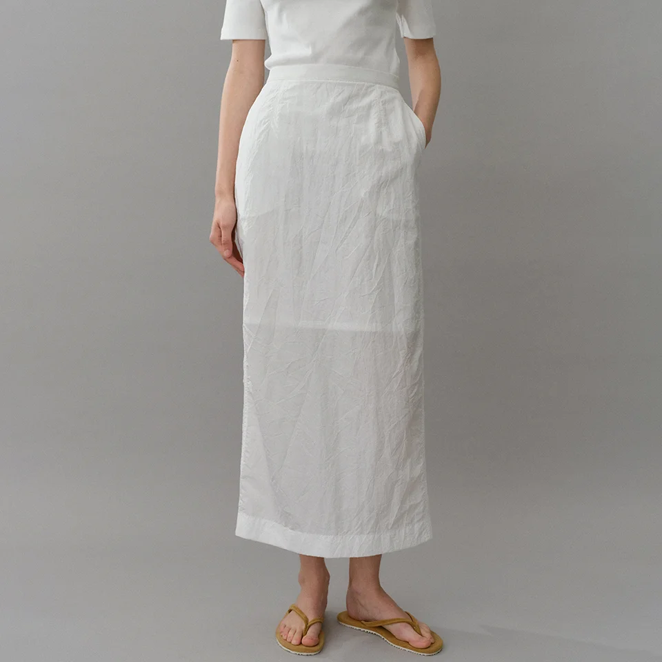 wrinkled maxi skirt (white)