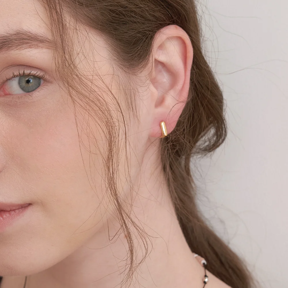 small square one touch earrings (E044_gold)