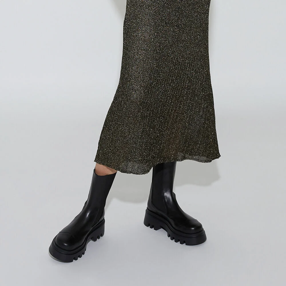 Lucas Chelsea Mid Boots Black