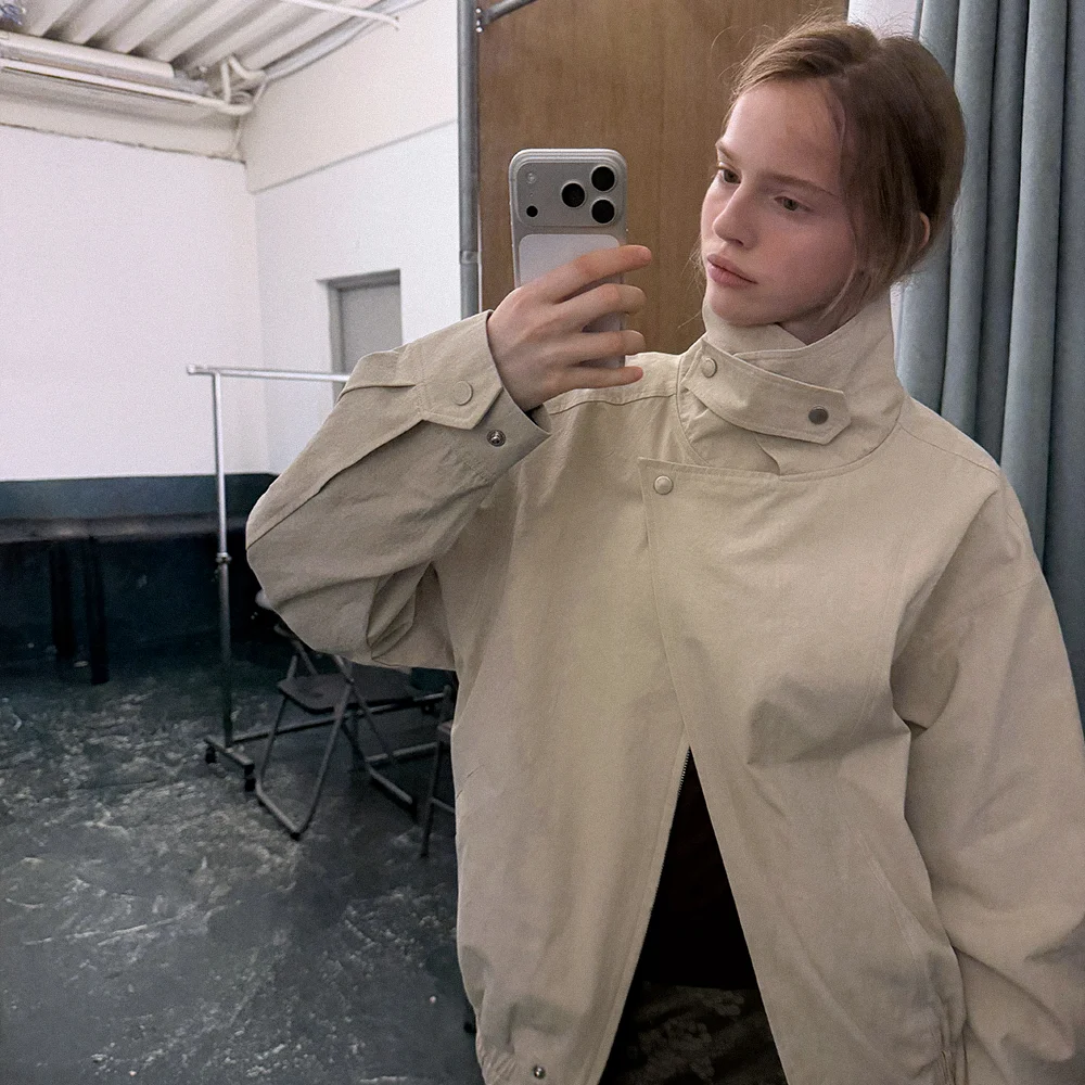 HIGH-NECK COTTON BOMBER JACKET (LIGHT BEIGE)