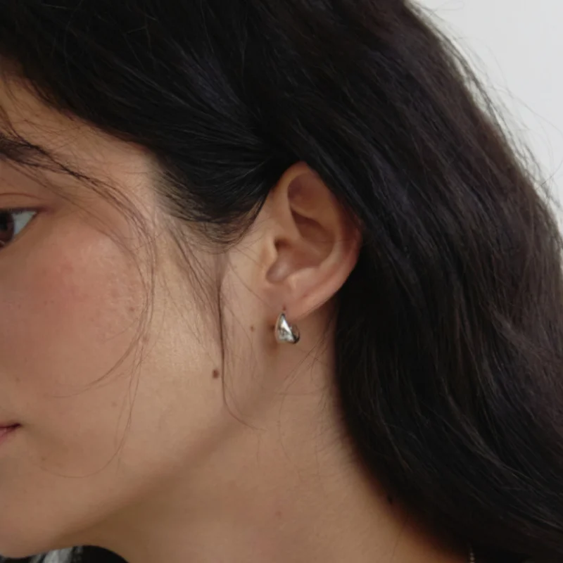 volume earrring