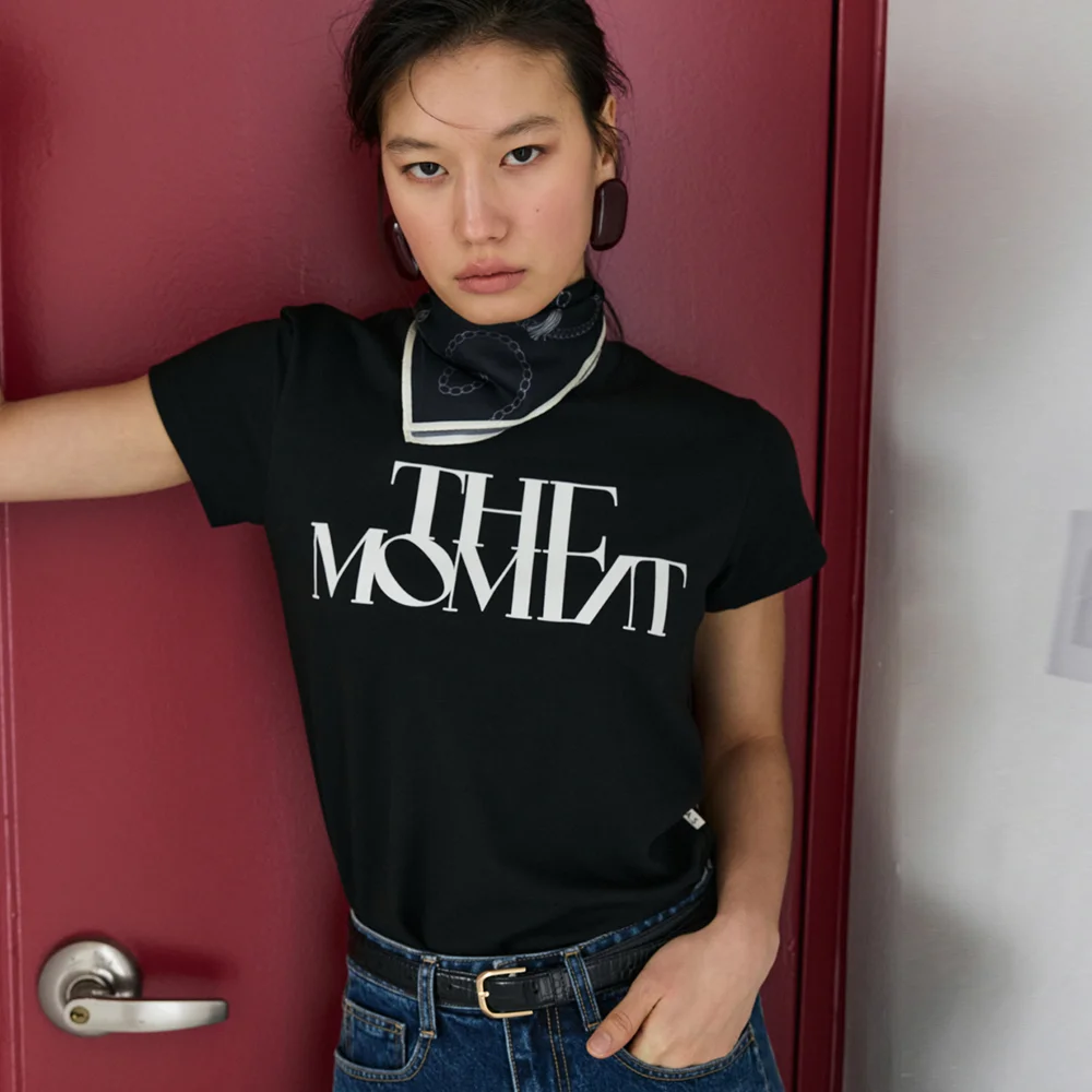 THE MOMENT PRINTED T-SHIRT_BLACK