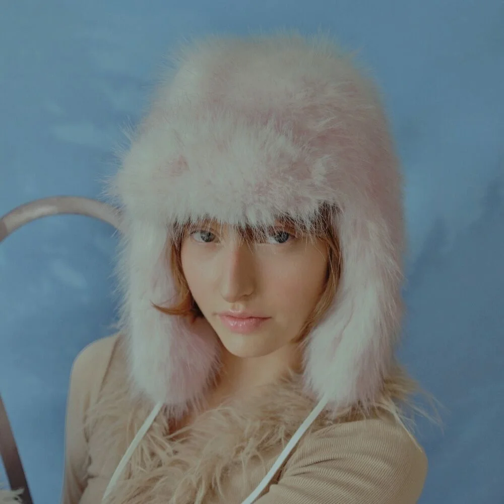 OMBRE EARFLAP HAT IN PINK