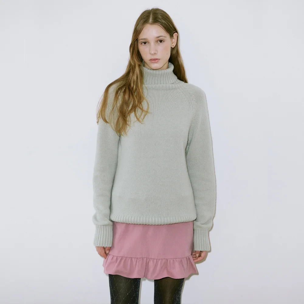 Middle Turtleneck Knit (Greyish Green)