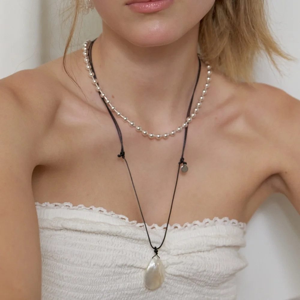 Pearl Drops Long Strap Necklace (L262MNK040)