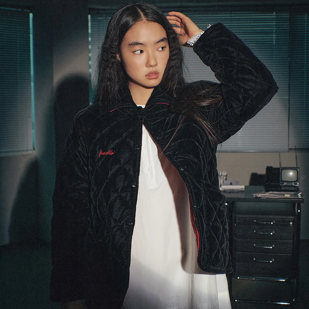 velvet quilting jacket in black