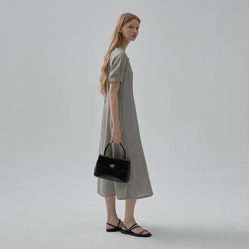 BACK RIBBON SHIRRING DRESS (ash brown)