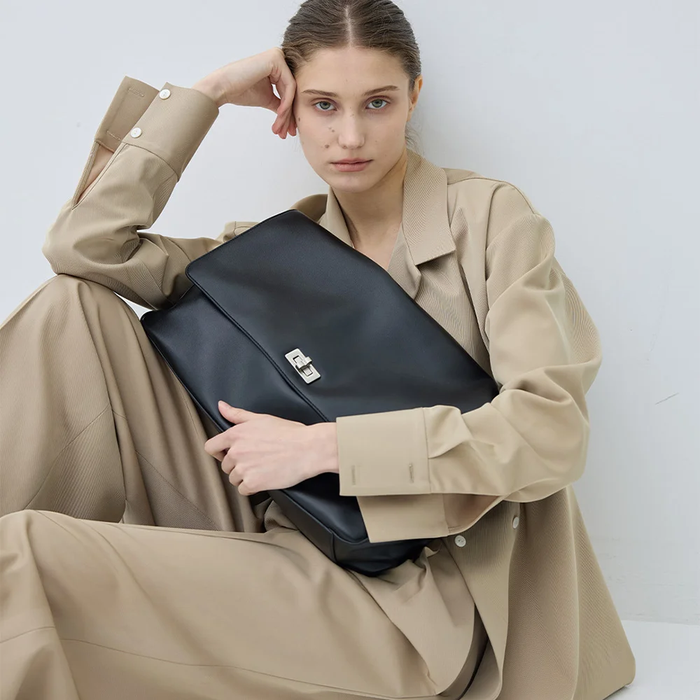 messenger BAG large - black