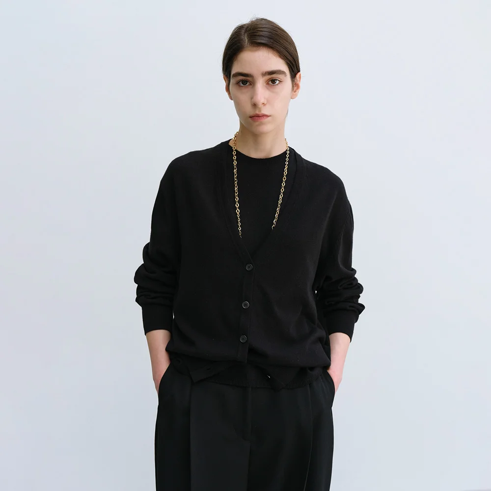 Nicholson V Cardigan in Black