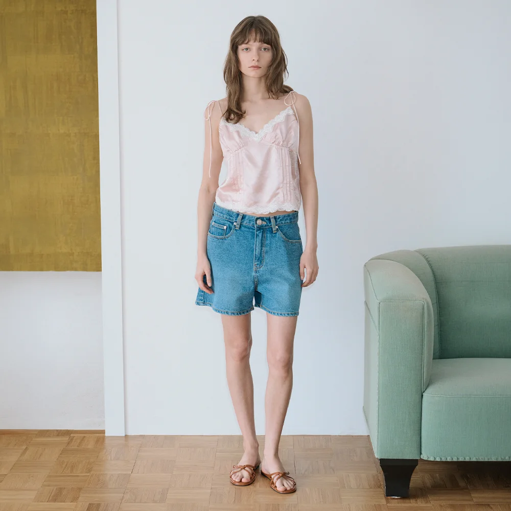 High-Waist Crop Denim (Blue)