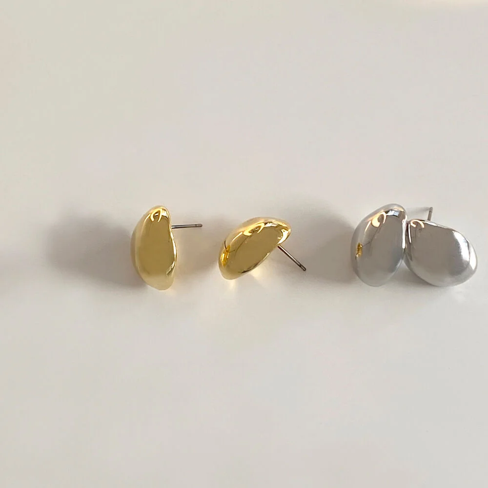 宋慧喬,Kim Jieun 著用 Bold Mound Earring