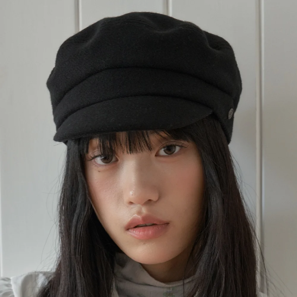 CLASSIC NOUVELLE MARGOT HAT IN BLACK