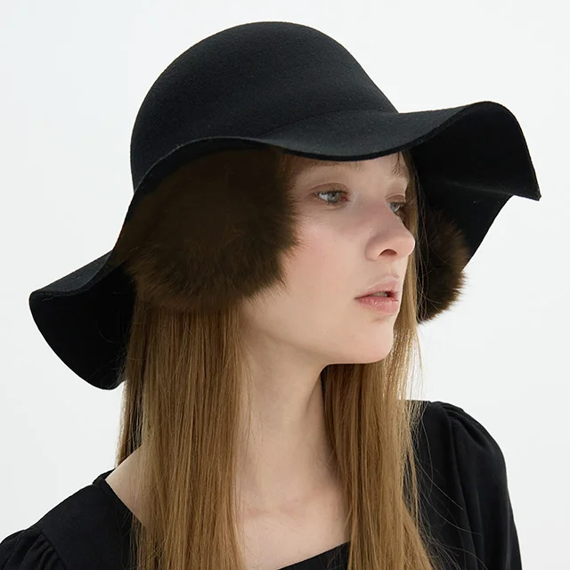 Pom Pom Flare Hat - Black