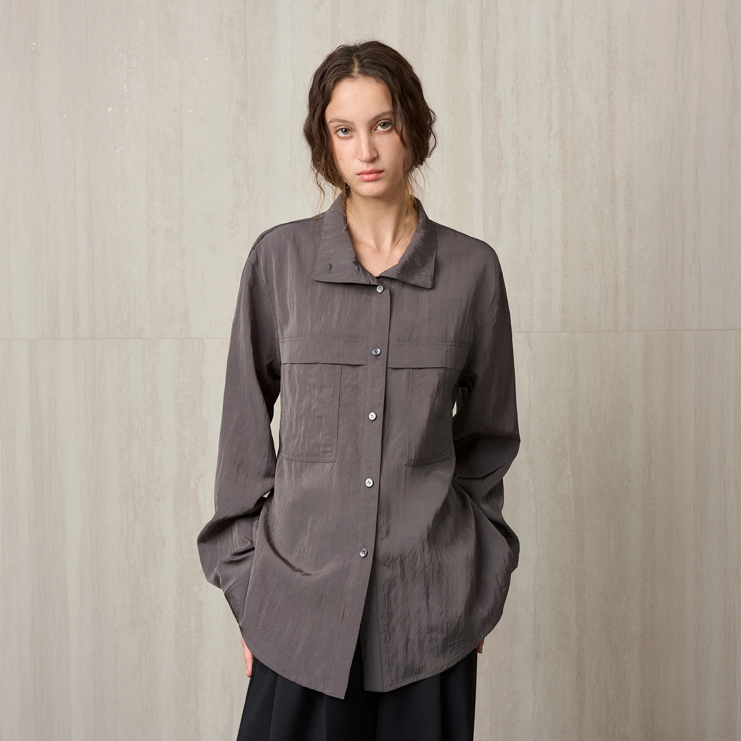 HIGH NECK BELTED SHIRT CHARCOAL