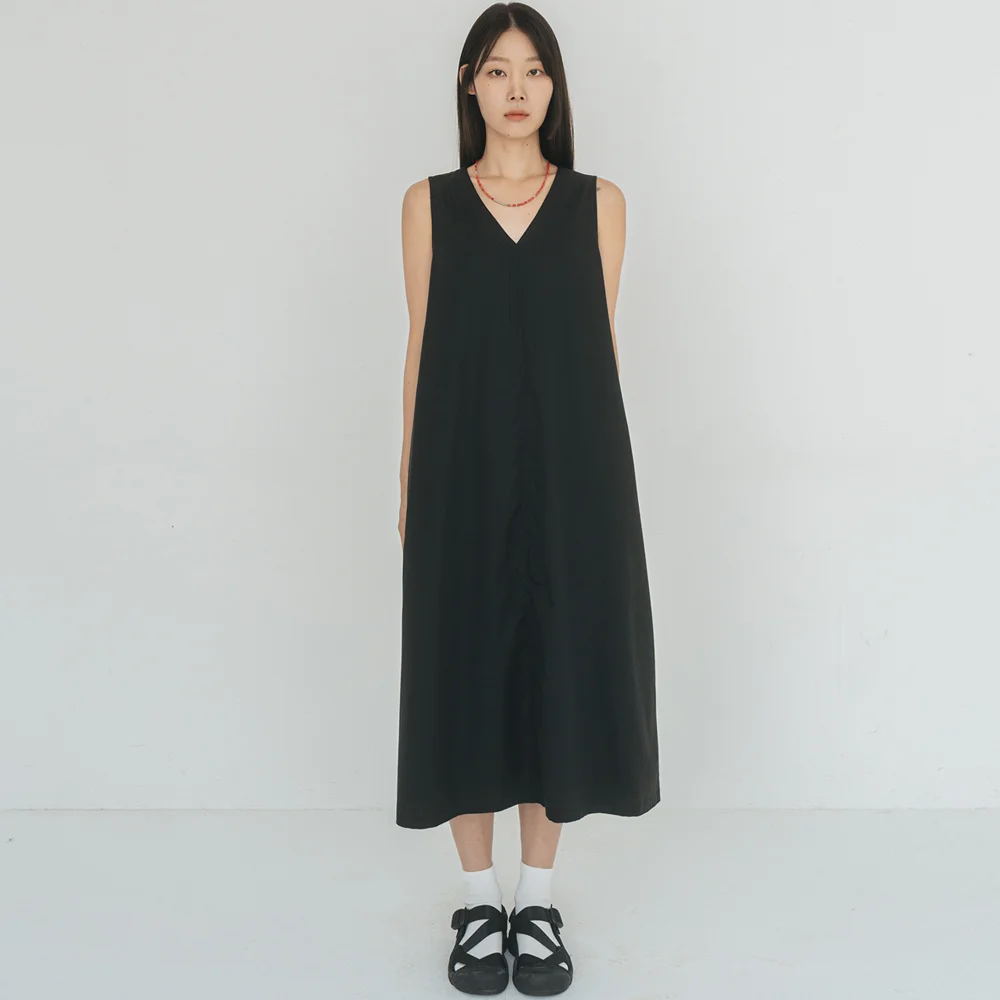 V-neck Simple Black Dress