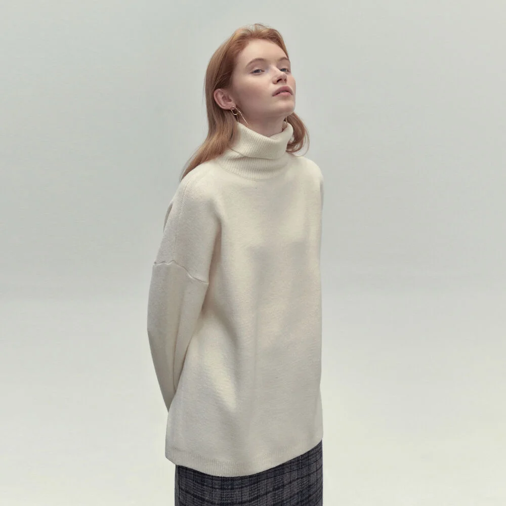 SOFT TURTLENECK KNIT_IVORY