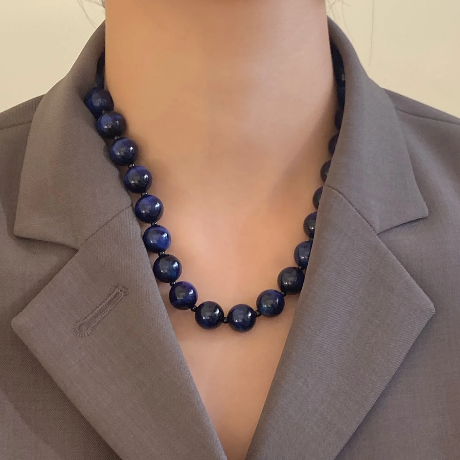 Deepblue Tiger Eye Stone Necklace (12mm)