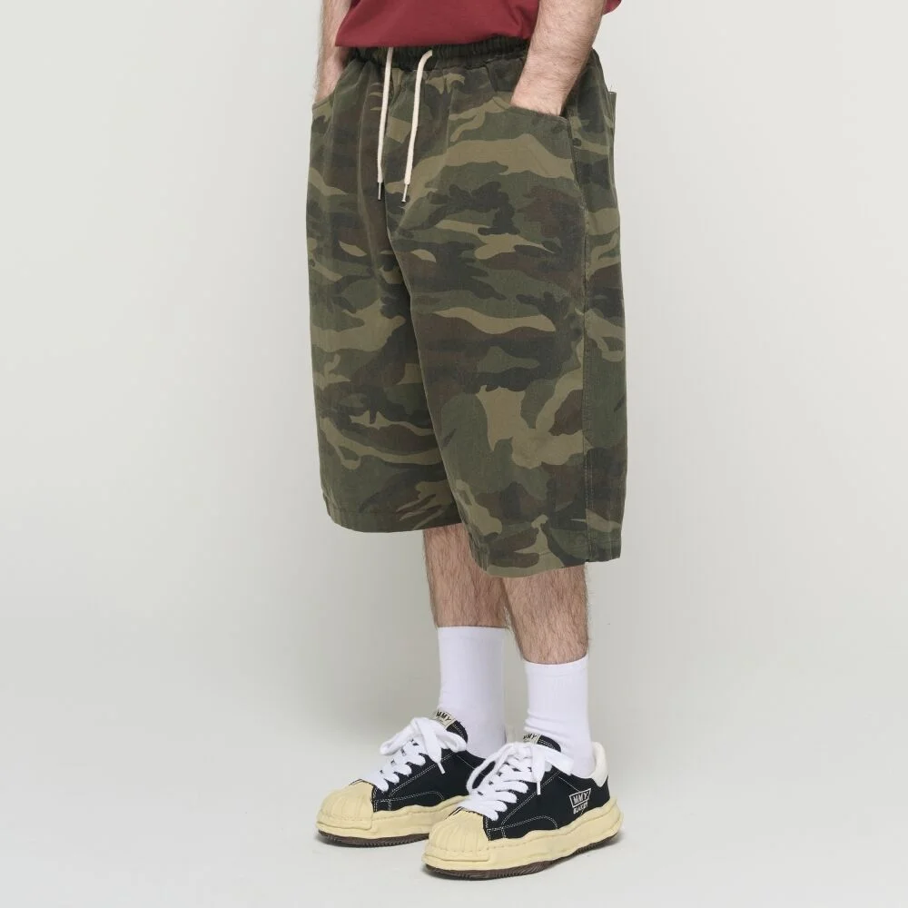 CAMO PATTERN BIO BERMUDA PANTS (BLACK)