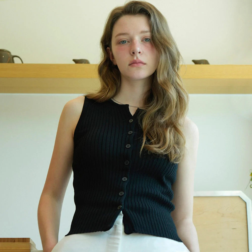Summer Round Ribbed Button Knit Sleeveless (Black)