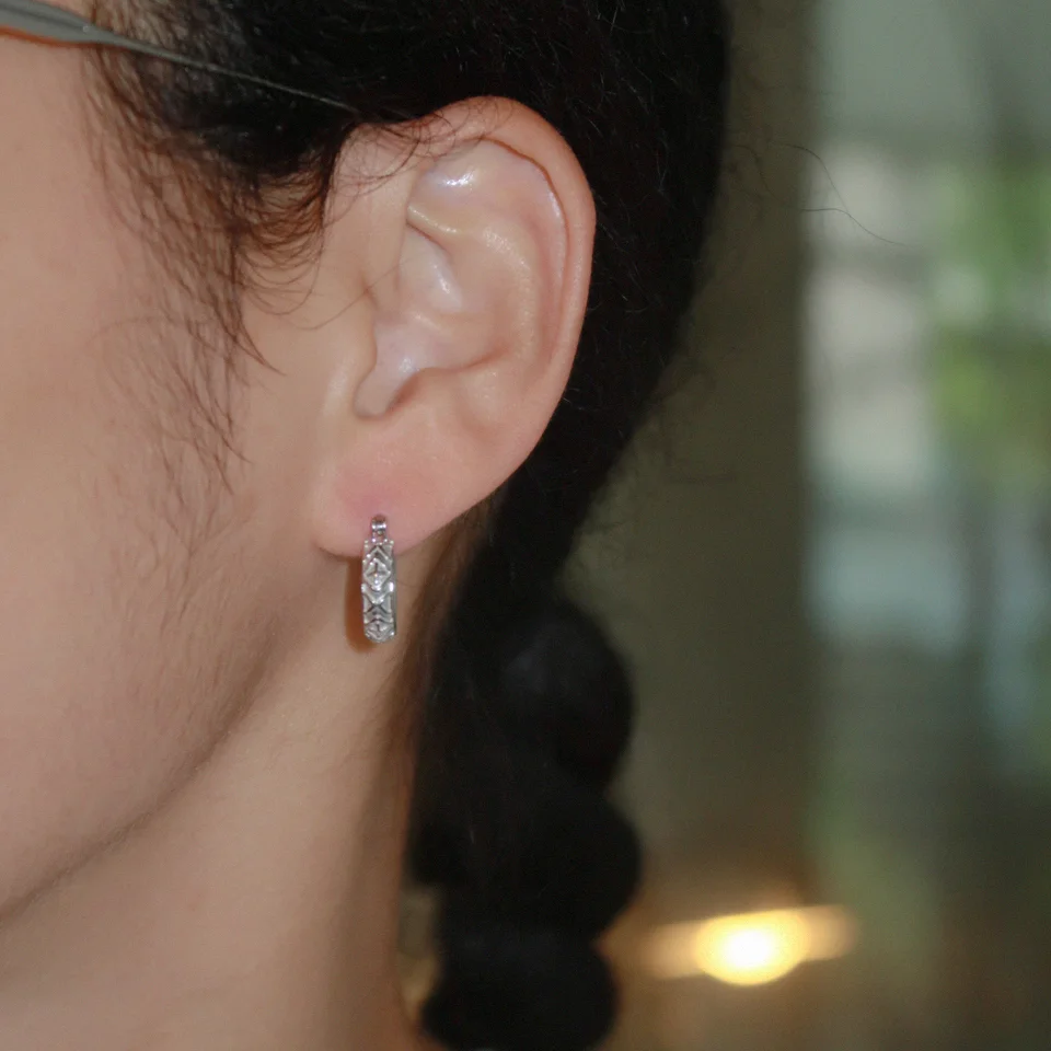LITTLE BAMBOO BED EARRINGS