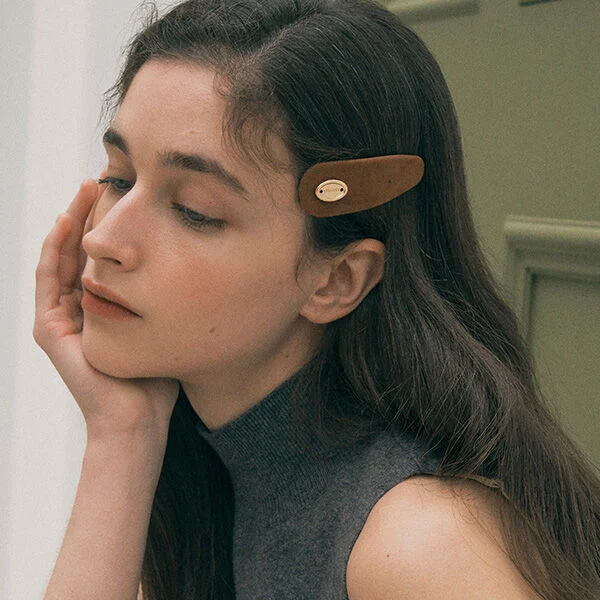 ROLA LOGO PIN BROWN