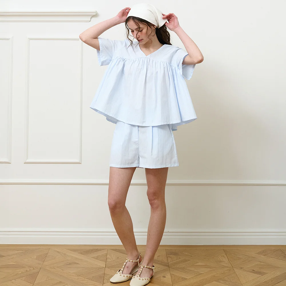 Clover pin-tuck shorts_Blue stripe