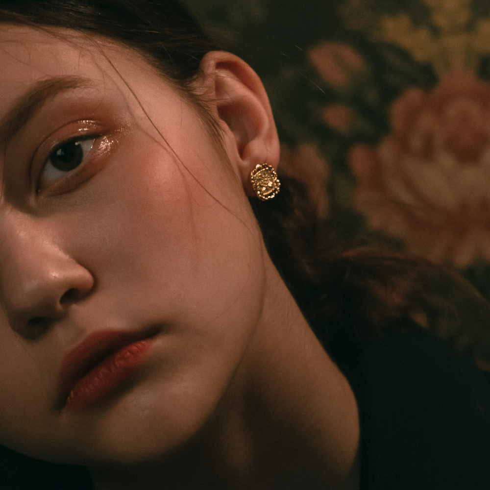 violet lace frame earring