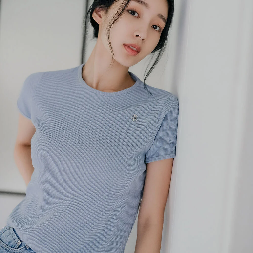 SIGNATURE WAFFLE CROP TEE_SKY BLUE