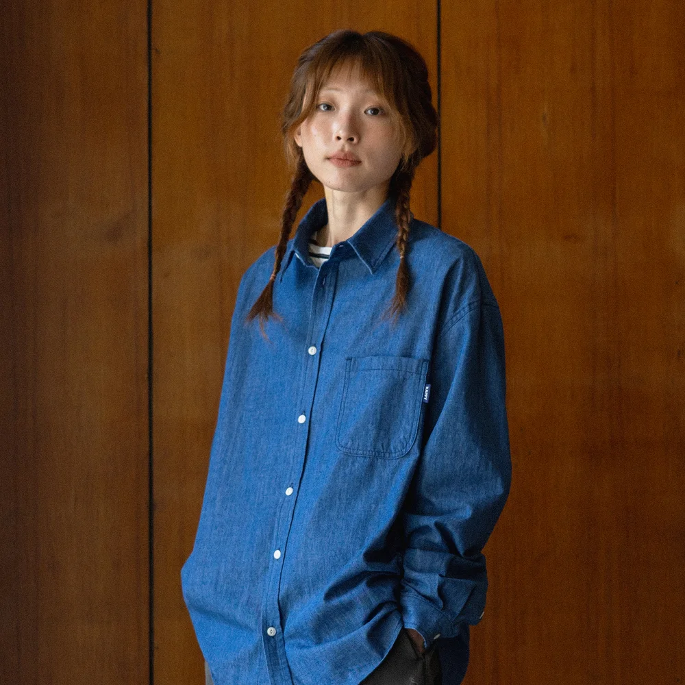 RELAXED CHAMBRAY SHIRT (BLUE)