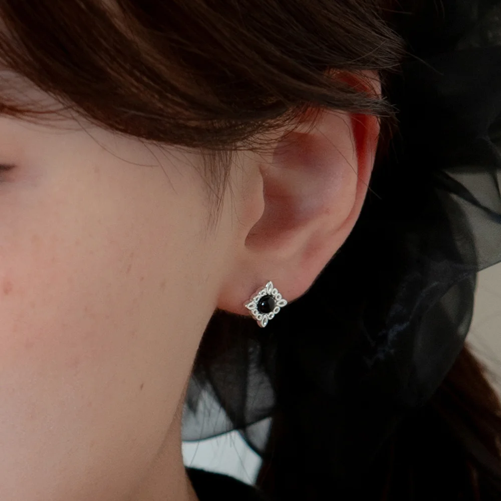 antique onyx earring