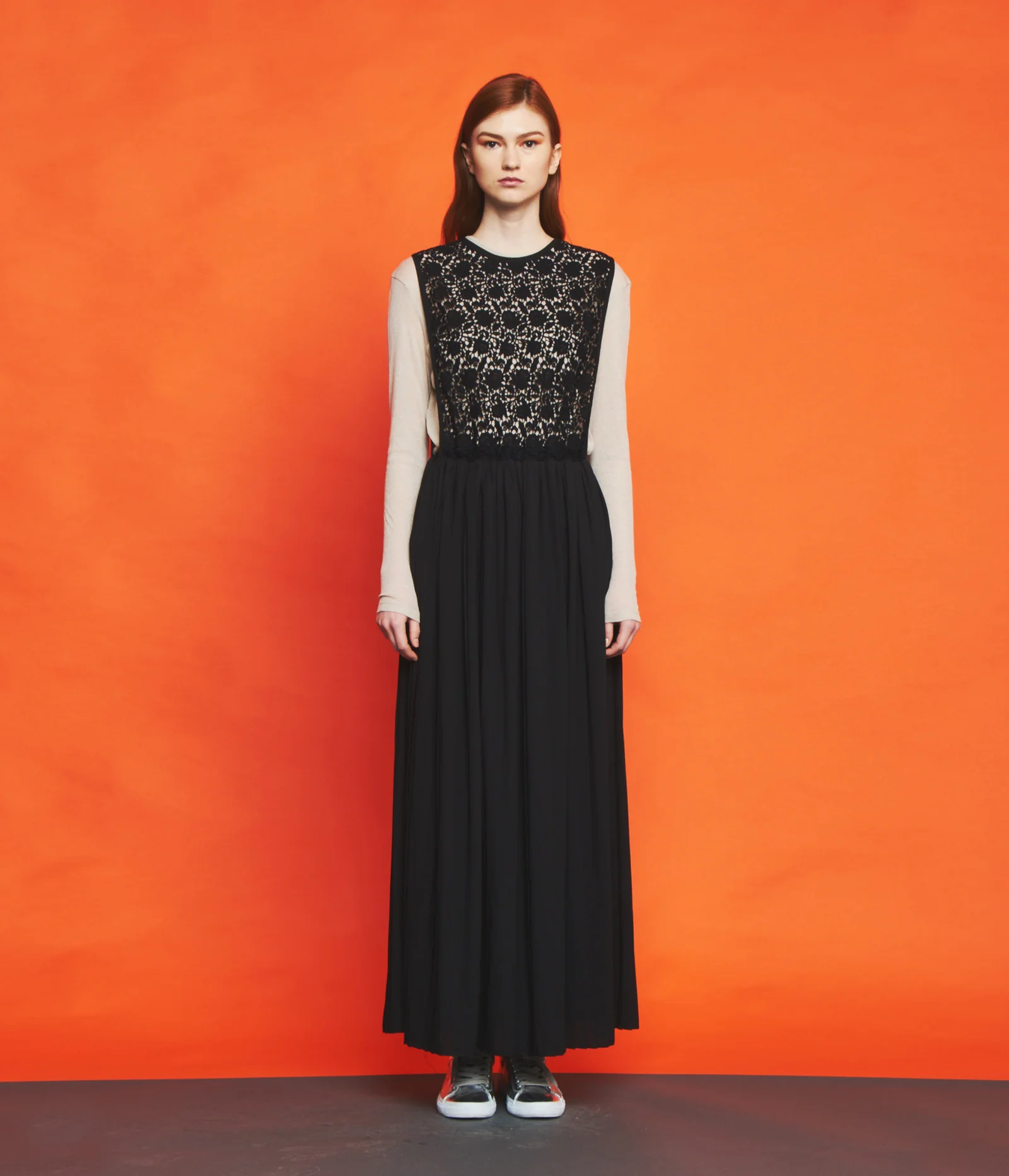 LACE LONG PLEAT DRESS(BLACK)
