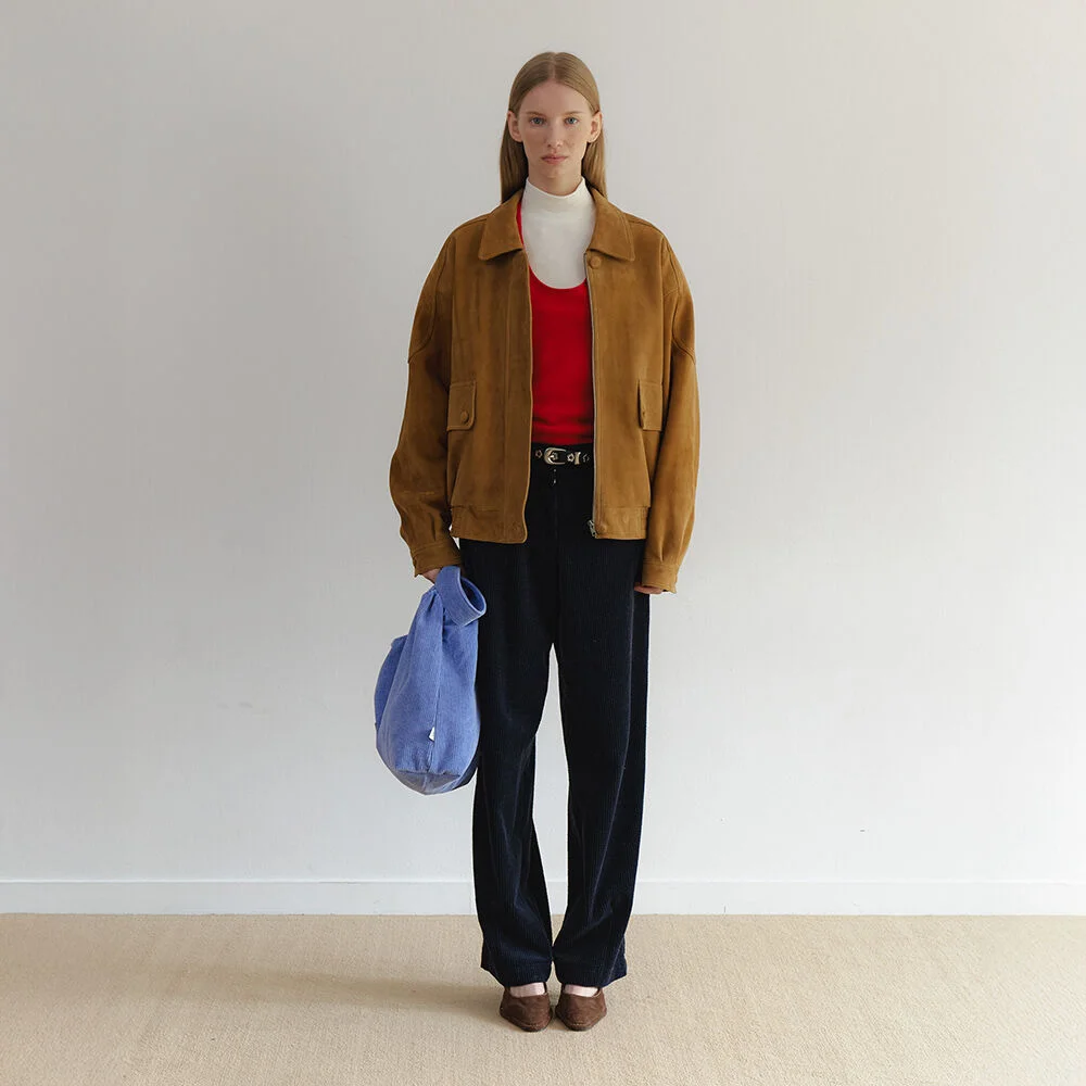 Book jumper Camel