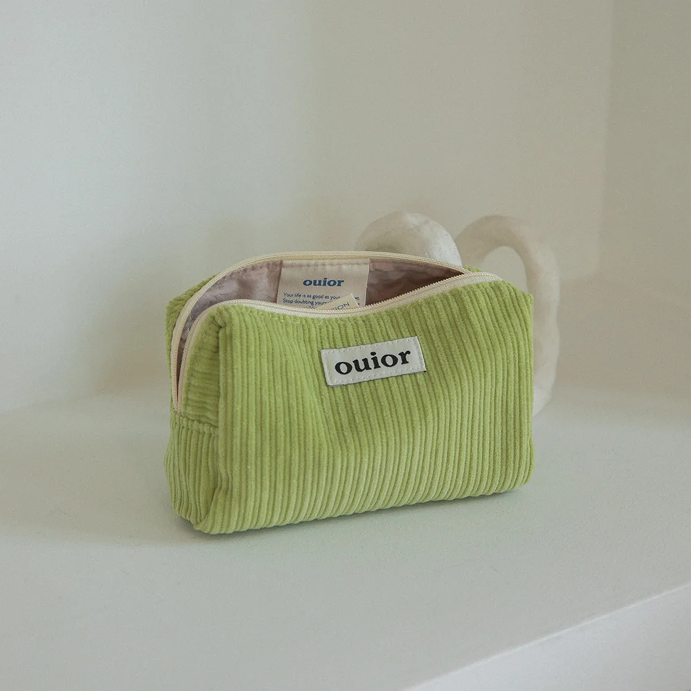 ouior everyday pouch - corduroy grass