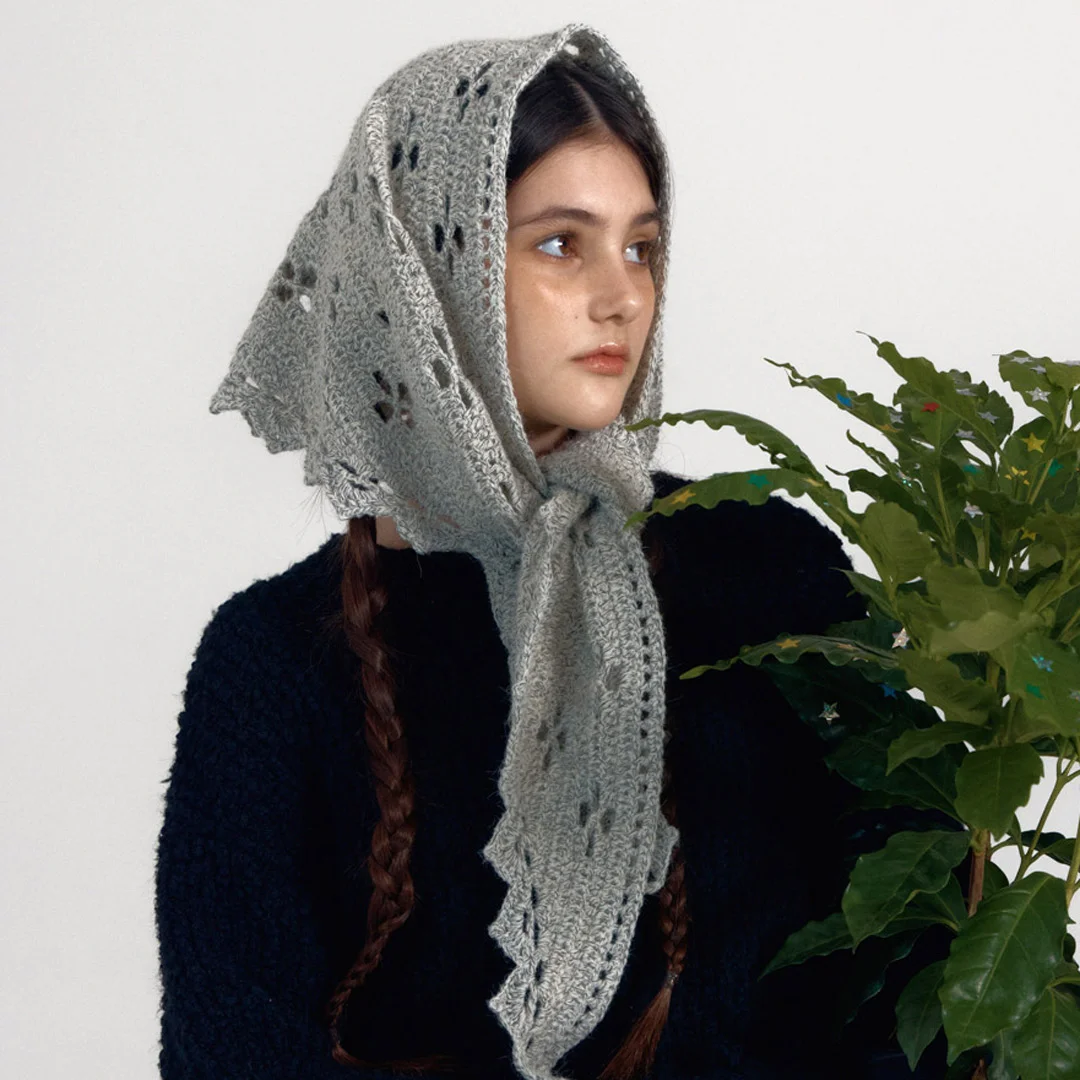 WOOLLY FLOWER : GRAY