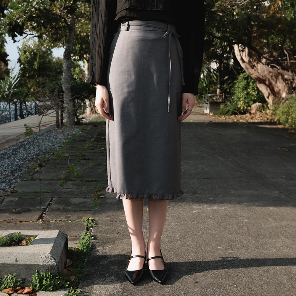 Strap Point Frill Skirt