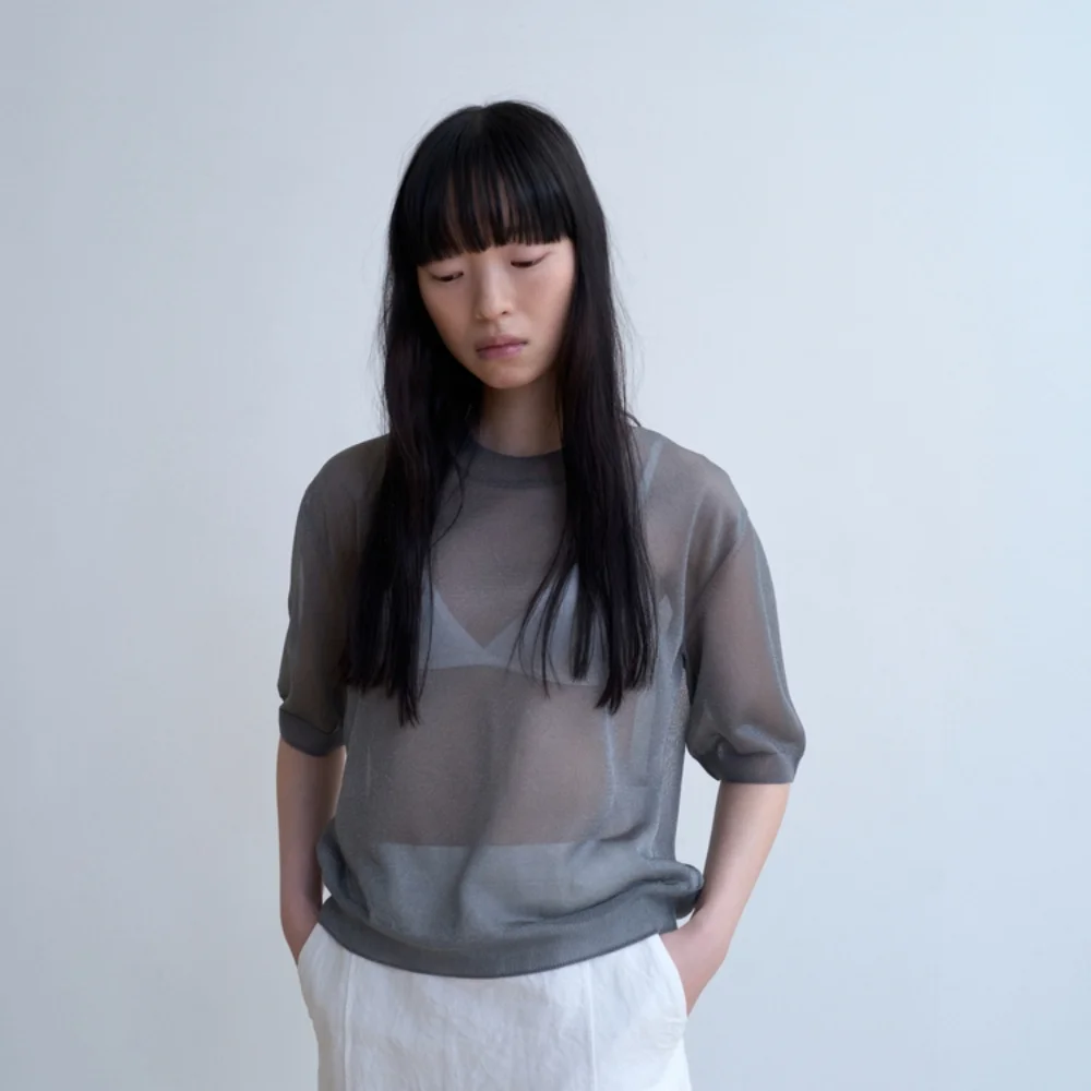 Shiny short sleeve (ivory / dark gray)