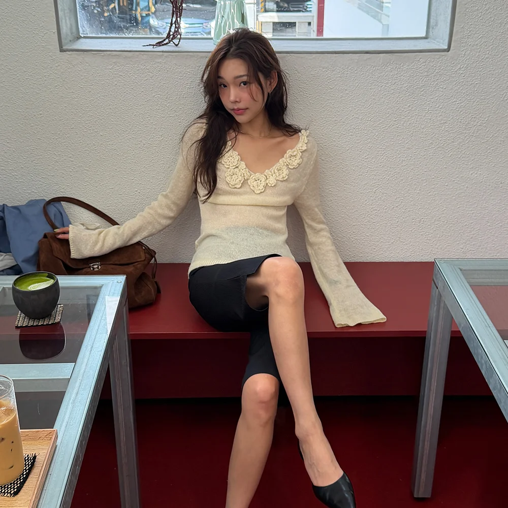 CORSAGE MIX PULLOVER (CREAM)