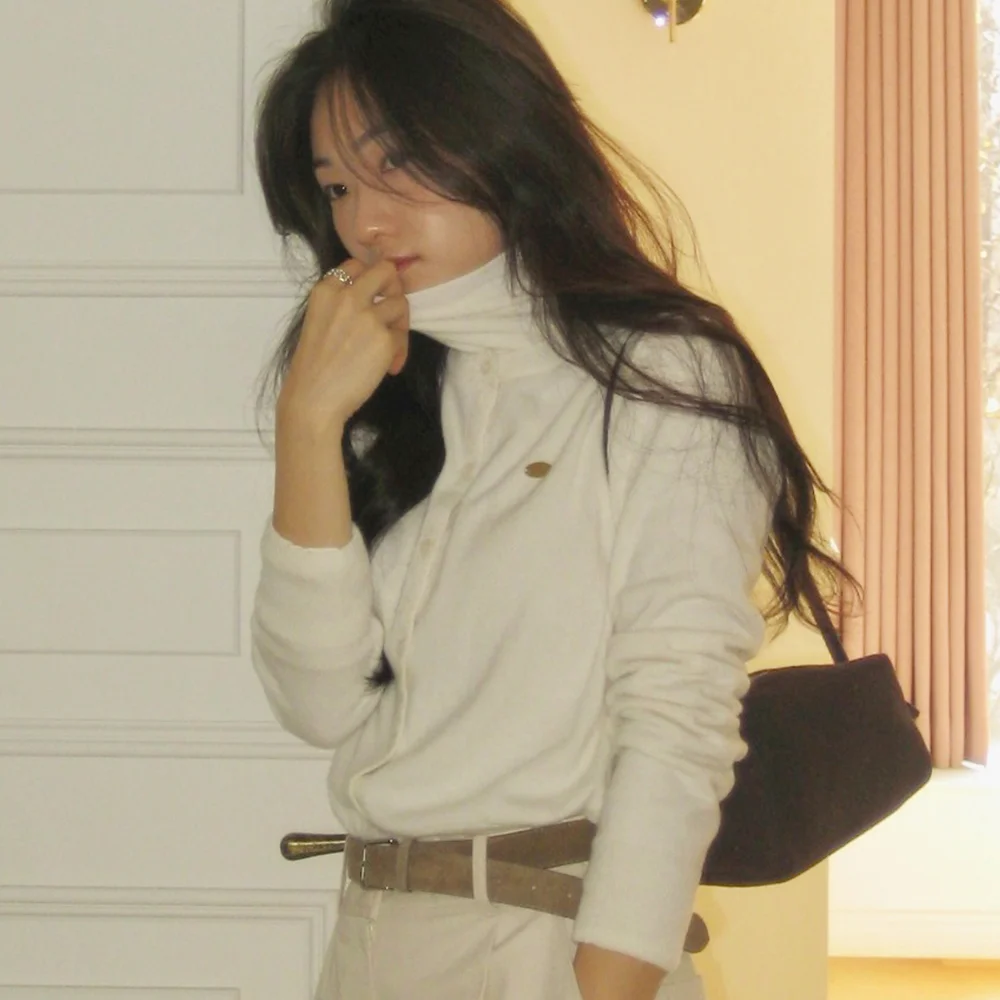 Essential Round Neck Cardigan - Ivory