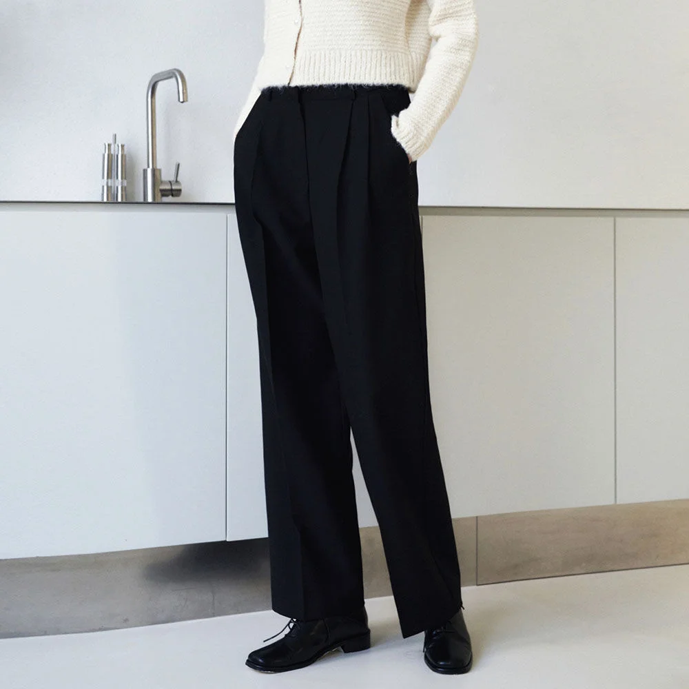 Look two pintuck side button slacks - black