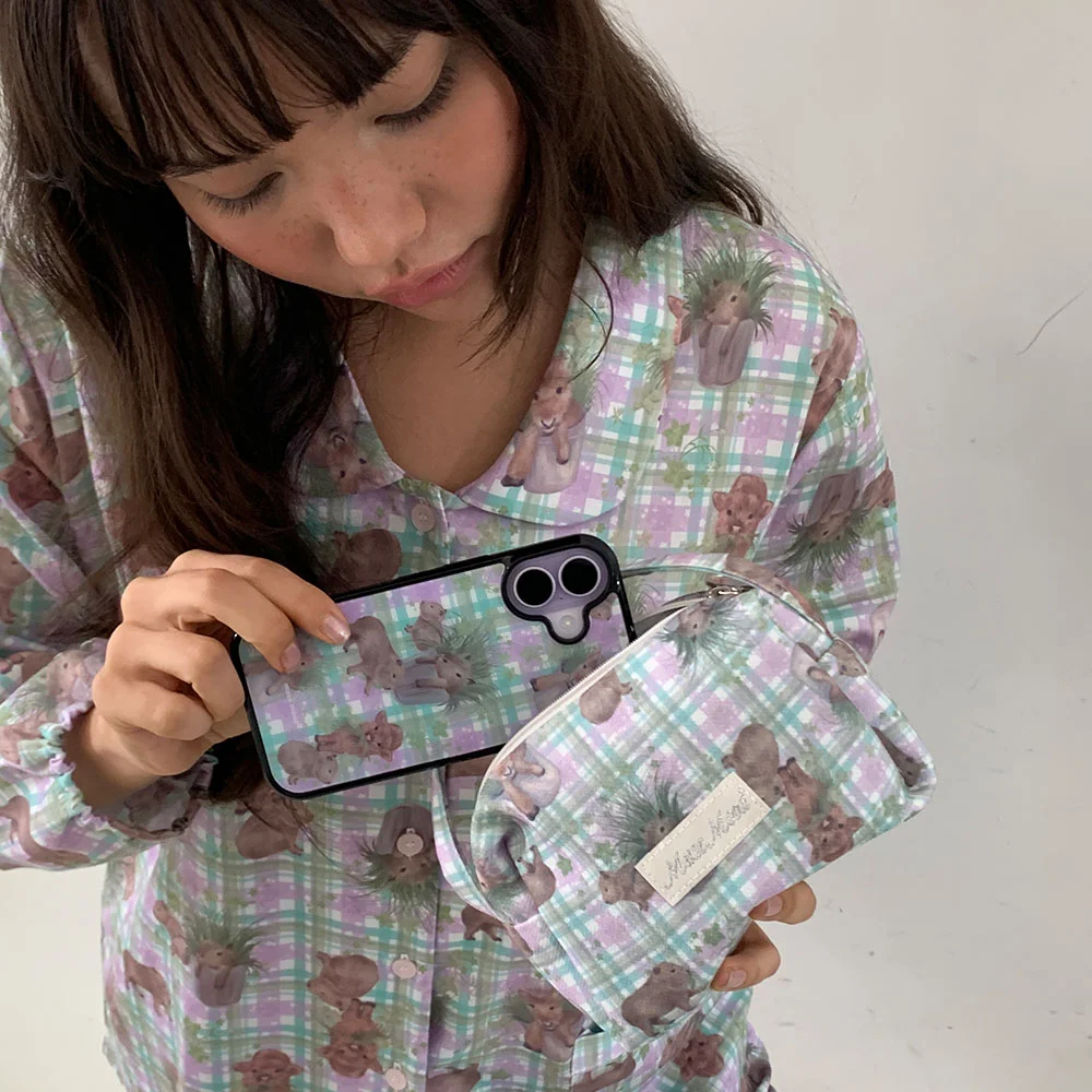 Capybara Farm hand bag pouch (手拿包)
