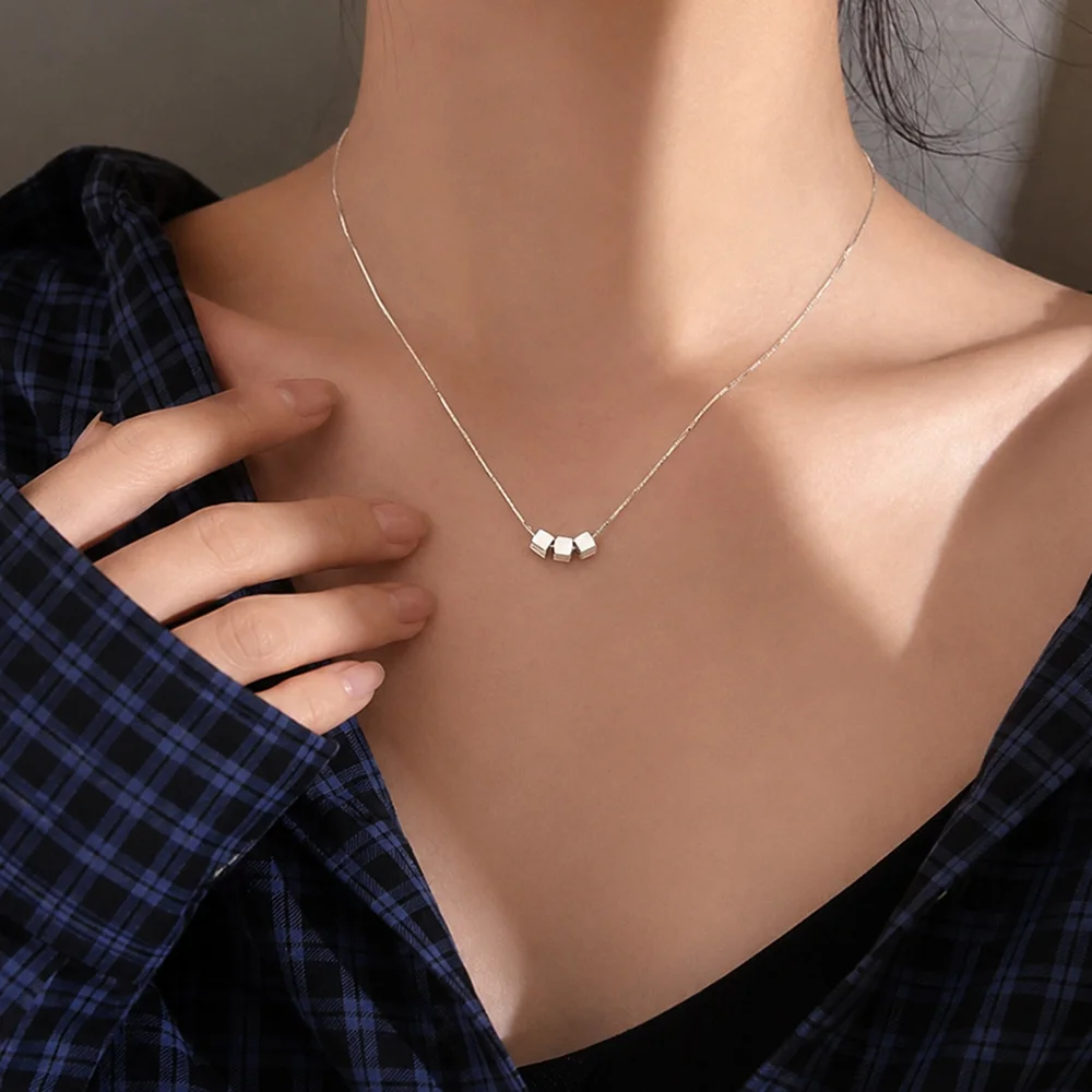 三重 Cube Necklace