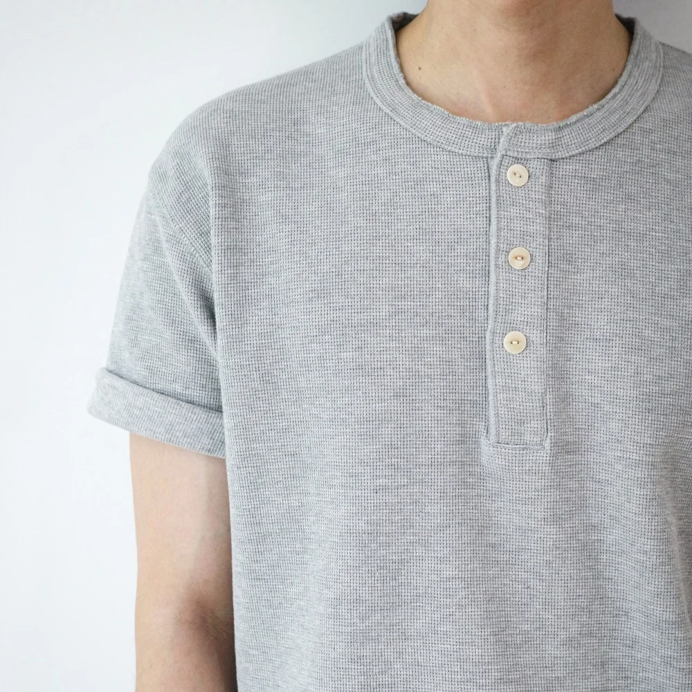 WAFFLE HENLEY S/S T-SHIRT
