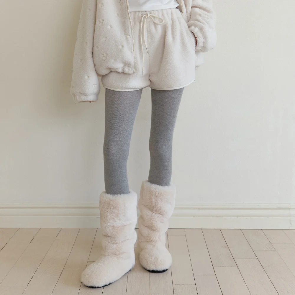 Bobble fleece shorts (ivory)