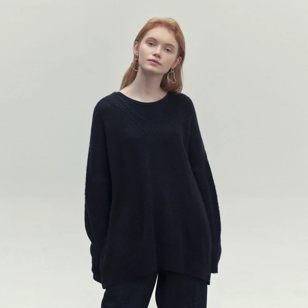 BOLD V-NECK LOOSE KNIT_BLACK