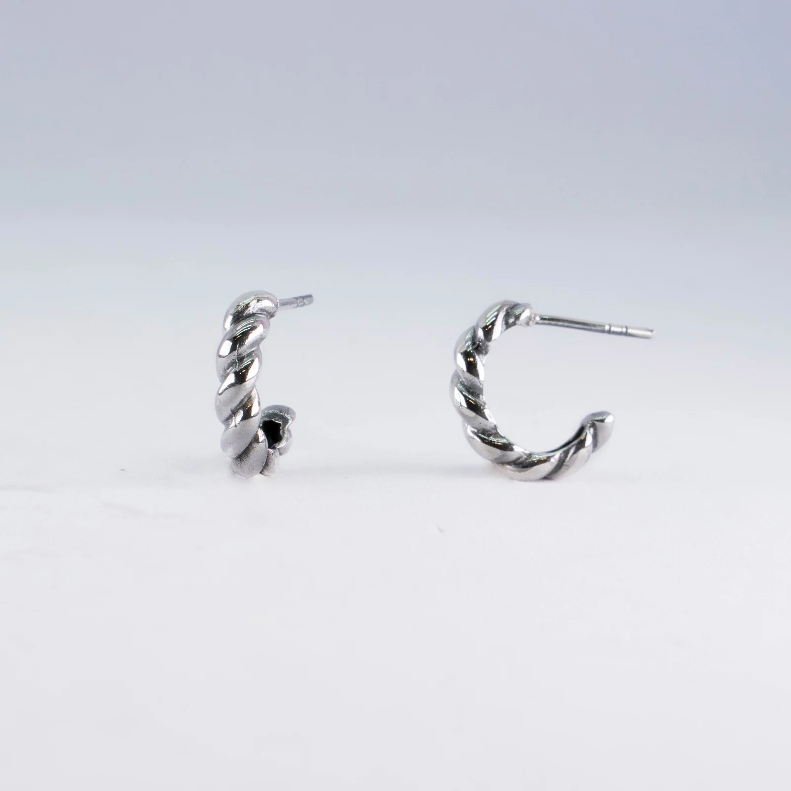 HR 276E_Silver Earring (Silver 925)