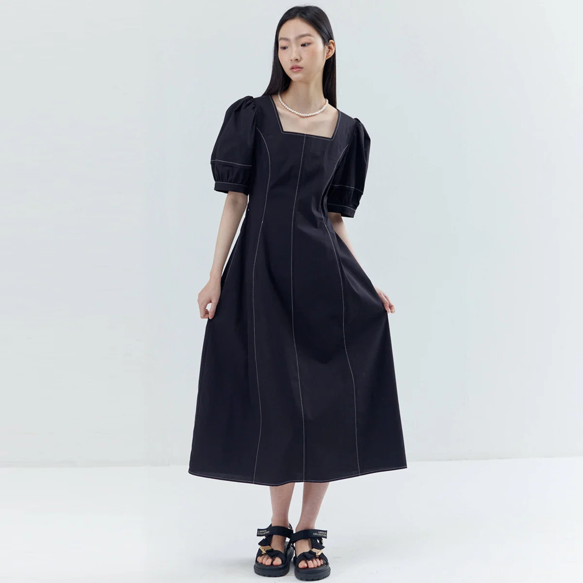 Square-neck Puff Sleeve Stitch Dress_Black