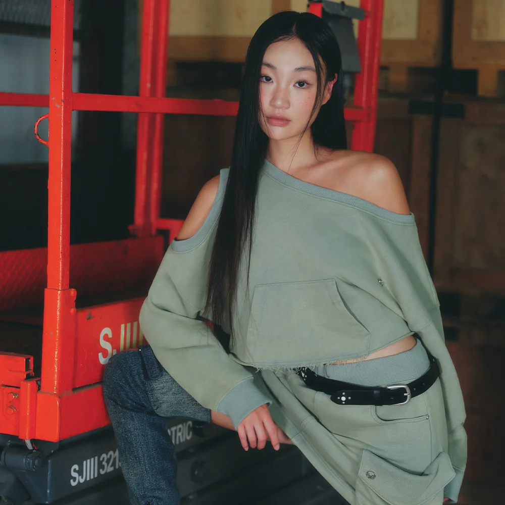 OFF-SHOULDER SWEAT SHIRT KHAKI BQ4CL018