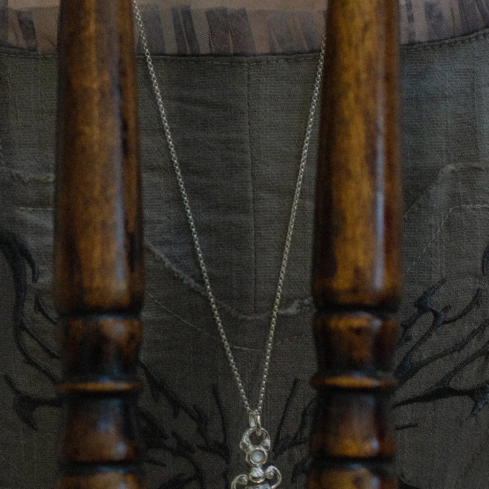 Tissue-Loo Necklace Tissue-Loo 項鏈