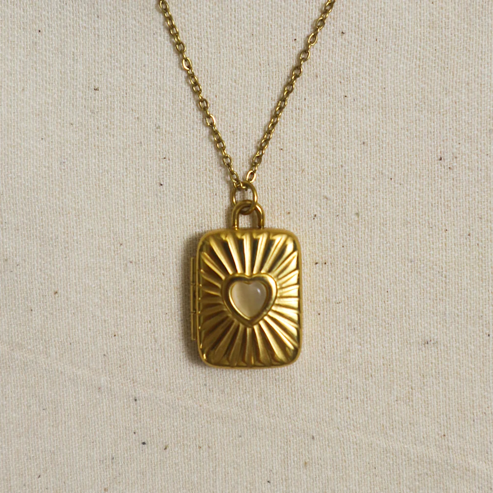 Love box 18k necklace_pearl white