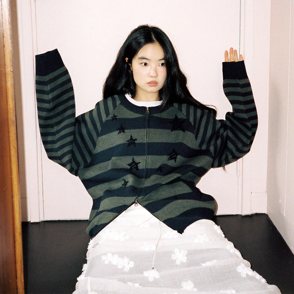 STAR STRIPE RAGLAN KNIT ZIP UP_CHARCOAL(IK2FFMK685A)